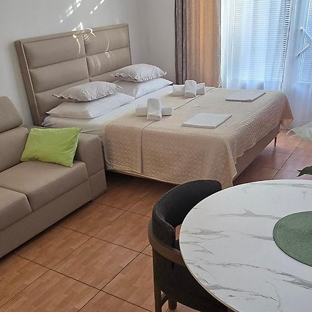 Apartmani Katarina Makarska Exteriör bild