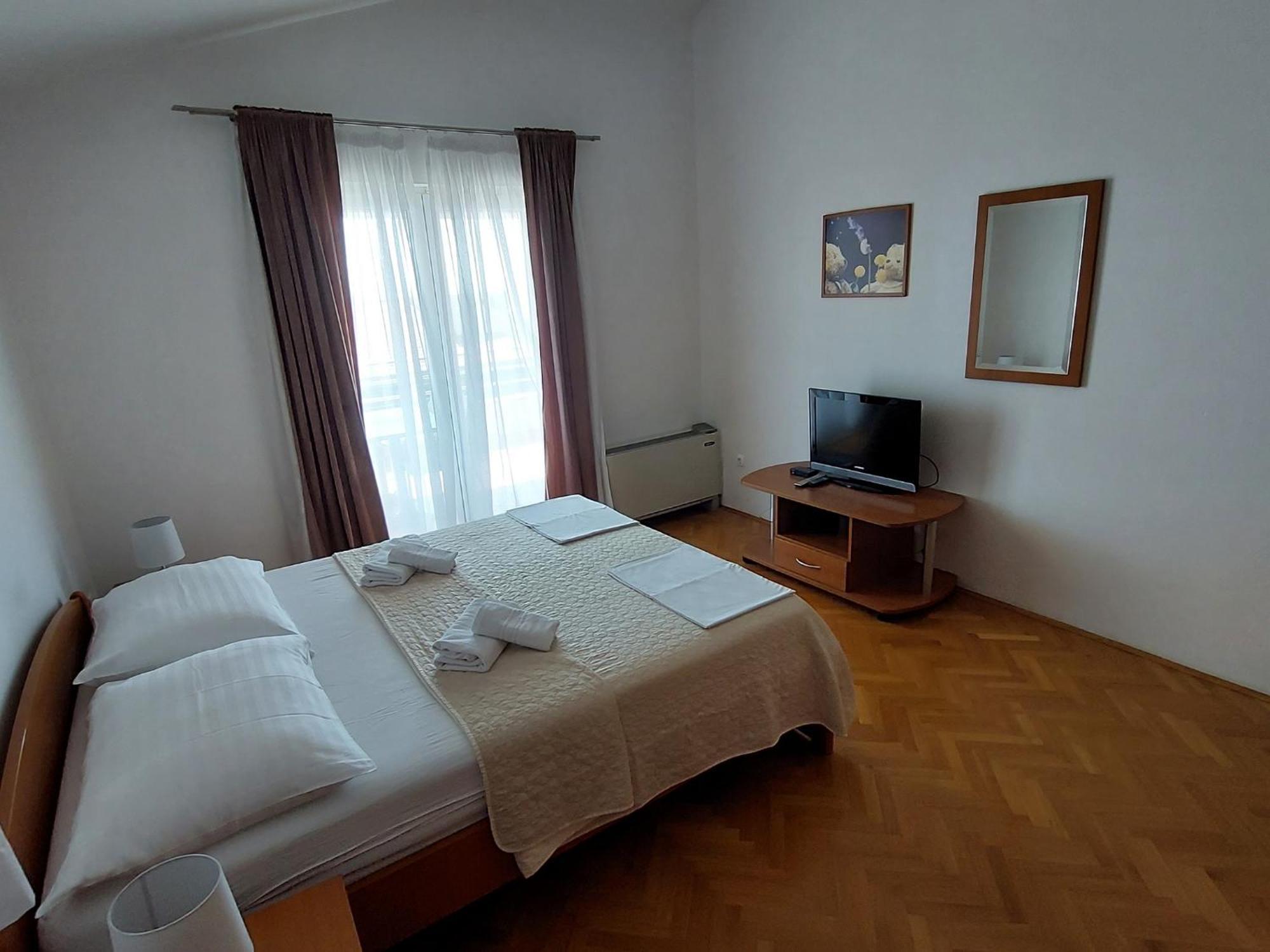 Apartmani Katarina Makarska Rum bild