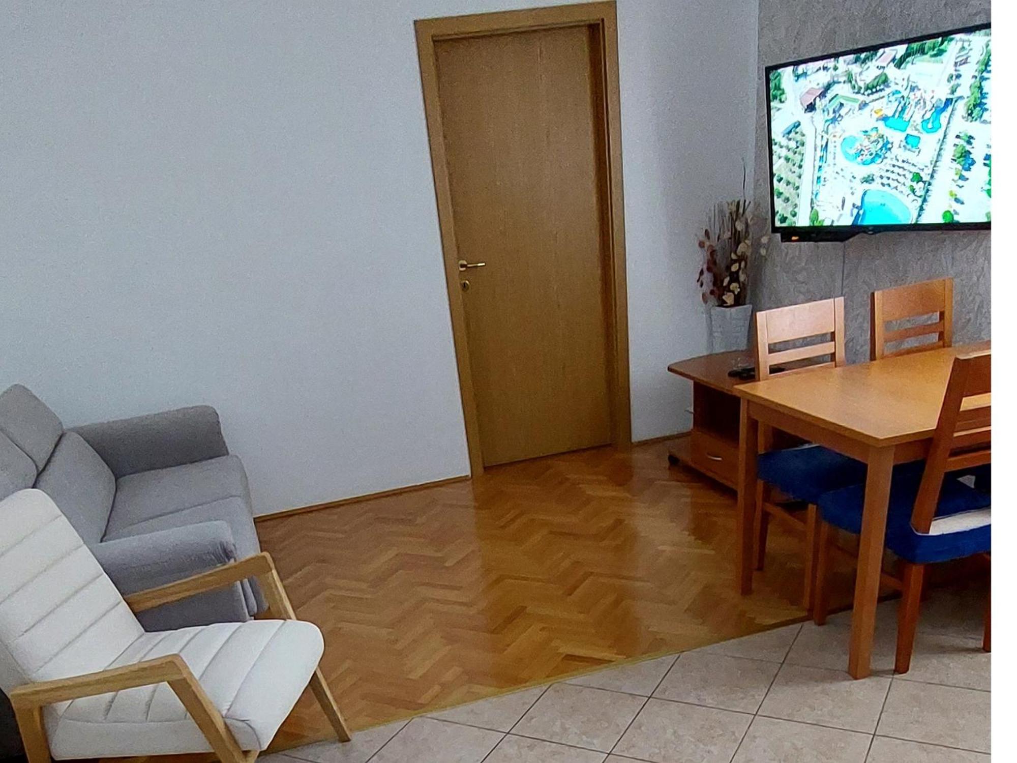 Apartmani Katarina Makarska Rum bild